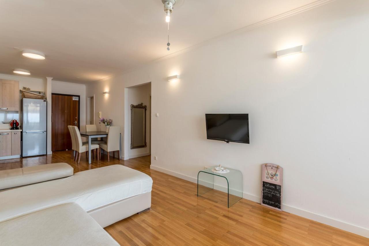 Velebis Superior Apartment - Luxurious One-Room Apartment With Jacuzzi - Prestigious Location By The Sea In The New City Center Of Znjan - Panoramic View Of The Sea And Islands - Free Garage Parking - Buralux Properties 스플리트 외부 사진