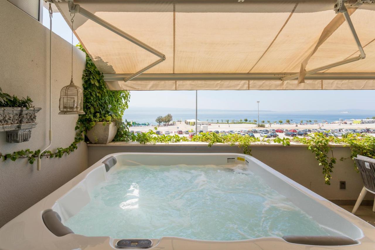 Velebis Superior Apartment - Luxurious One-Room Apartment With Jacuzzi - Prestigious Location By The Sea In The New City Center Of Znjan - Panoramic View Of The Sea And Islands - Free Garage Parking - Buralux Properties 스플리트 외부 사진